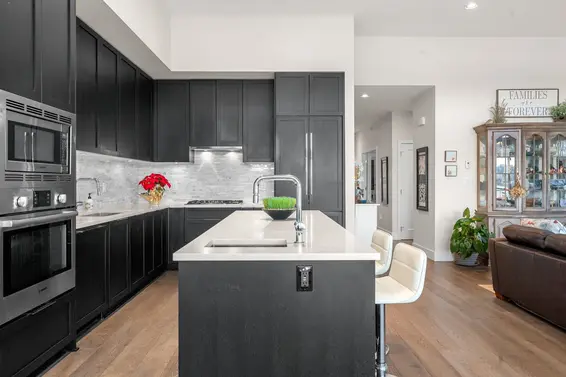 3887 Cates Landing Way, North Vancouver For Sale - image 10