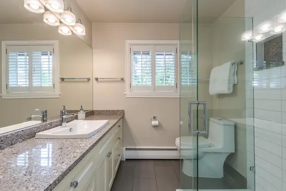554 Newcroft Place, West Vancouver For Sale - image 17