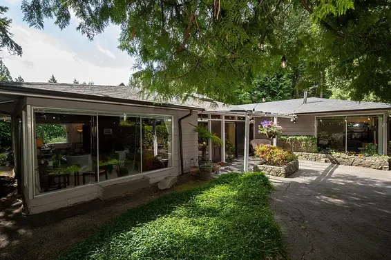 5075 Howe Sound Lane, West Vancouver