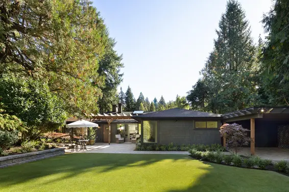 5075 Howe Sound Lane, West Vancouver For Sale - image 2