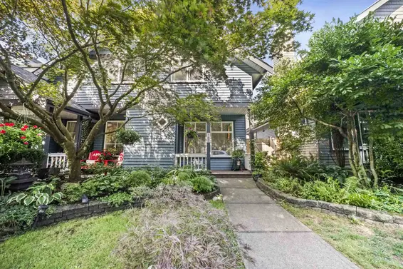 787 Premier Street, North Vancouver