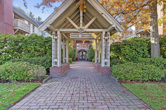 205 843 22nd Street, West Vancouver For Sale - image 17