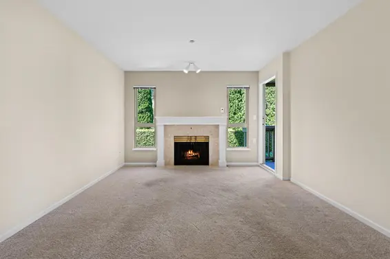 205 843 22nd Street, West Vancouver For Sale - image 3