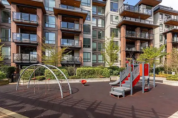 524 723 West 3rd Street, North Vancouver For Sale - image 2