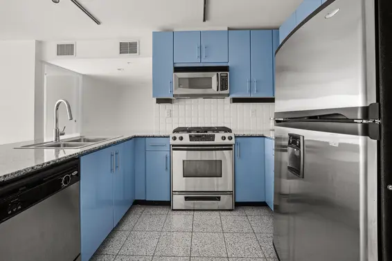 1404 188 East Esplanade, North Vancouver For Sale - image 16