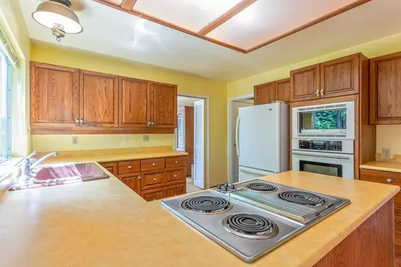 1671 Haverhill Place, North Vancouver For Sale - image 11