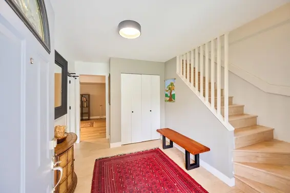 809 Seymour Boulevard, North Vancouver For Sale - image 2