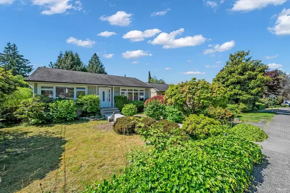 1126 Kings Avenue, West Vancouver For Sale - image 2