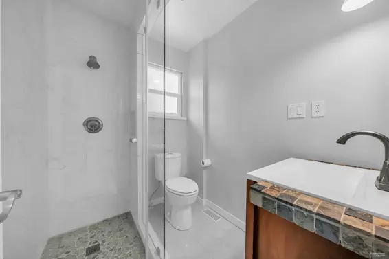 1126 Kings Avenue, West Vancouver For Sale - image 22