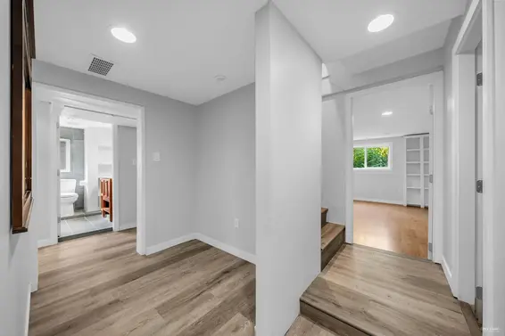 1126 Kings Avenue, West Vancouver For Sale - image 23