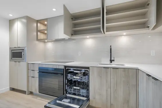 307 755 Harbourside Drive, West Vancouver For Sale - image 25