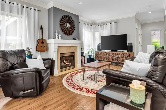 32 2688 Mountain Highway, North Vancouver For Sale - image 2
