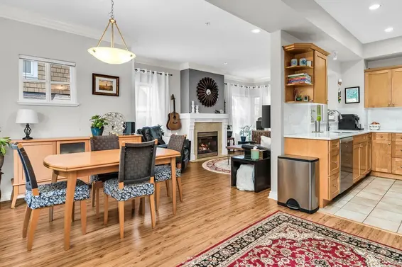 32 2688 Mountain Highway, North Vancouver For Sale - image 5