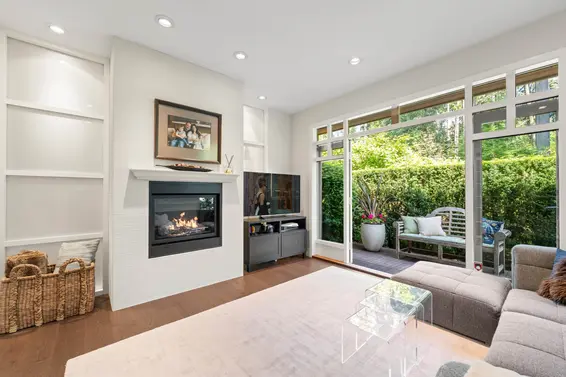 48 3639 Aldercrest Drive, North Vancouver For Sale - image 2
