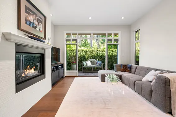 48 3639 Aldercrest Drive, North Vancouver For Sale - image 3