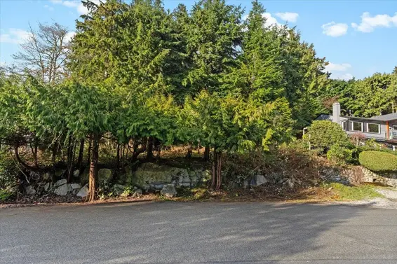 478 Craigmohr Drive, West Vancouver For Sale - image 8