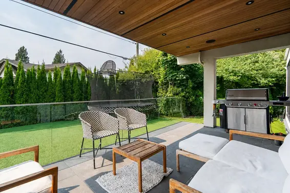 955 Forest Hills Drive, North Vancouver For Sale - image 15