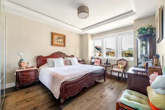 2020 Carson Court, North Vancouver For Sale - image 15