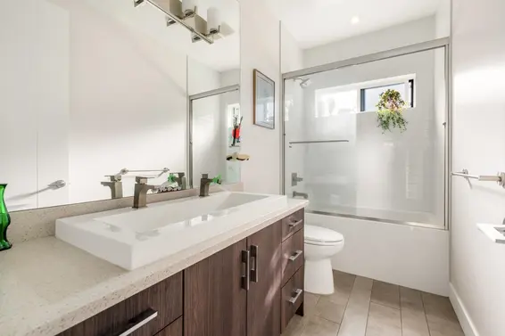 2020 Carson Court, North Vancouver For Sale - image 16