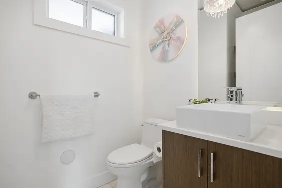 2020 Carson Court, North Vancouver For Sale - image 35