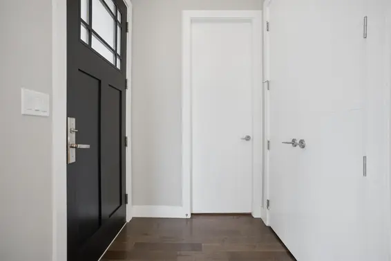 2020 Carson Court, North Vancouver For Sale - image 37