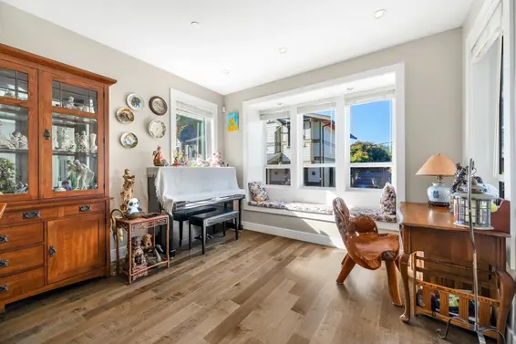 2020 Carson Court, North Vancouver For Sale - image 7