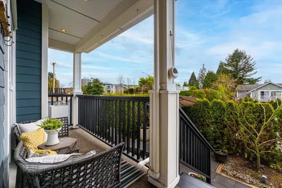210 West 5th Street, North Vancouver For Sale - image 3