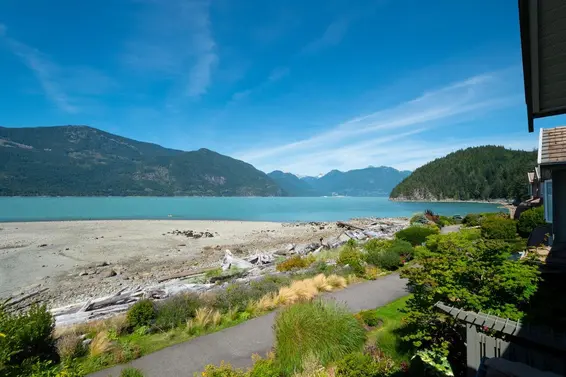 43 Point Terrace, West Vancouver For Sale - image 2