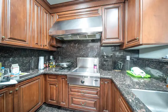 1609 Pinecrest Drive, West Vancouver For Sale - image 14