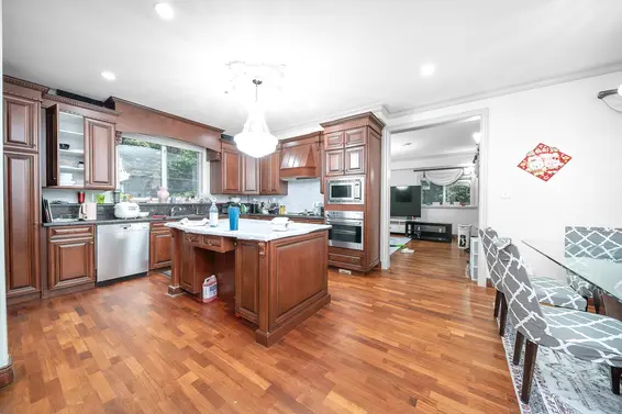 1609 Pinecrest Drive, West Vancouver For Sale - image 15