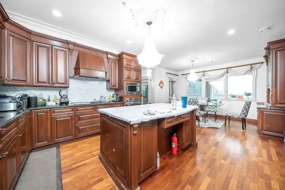 1609 Pinecrest Drive, West Vancouver For Sale - image 16