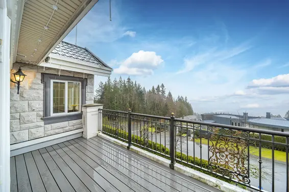 1609 Pinecrest Drive, West Vancouver For Sale - image 37