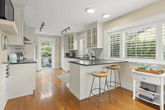 6252 Wellington Avenue, West Vancouver For Sale - image 15