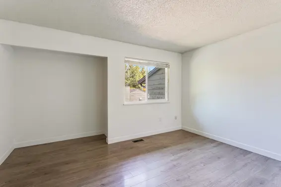 65 1930 Cedar Village Crescent, North Vancouver For Sale - image 11