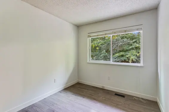 65 1930 Cedar Village Crescent, North Vancouver For Sale - image 14