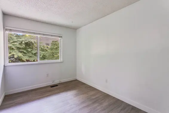 65 1930 Cedar Village Crescent, North Vancouver For Sale - image 15
