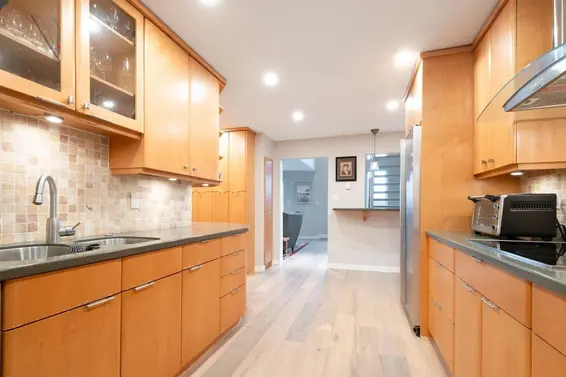2727 Panorama Drive, North Vancouver For Sale - image 10