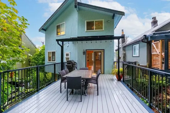 2727 Panorama Drive, North Vancouver For Sale - image 13