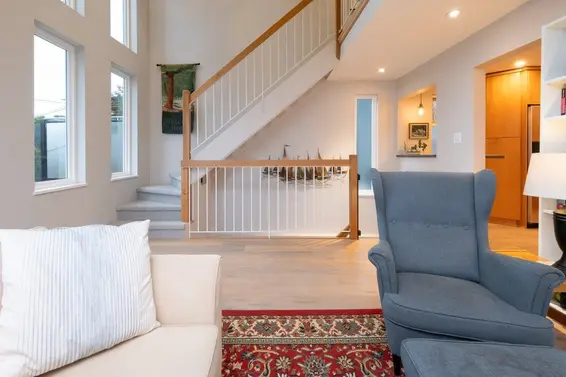 2727 Panorama Drive, North Vancouver For Sale - image 6