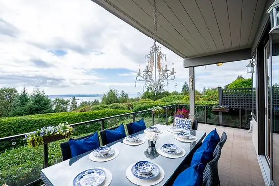 5 2206 Folkestone Way, West Vancouver For Sale - image 2