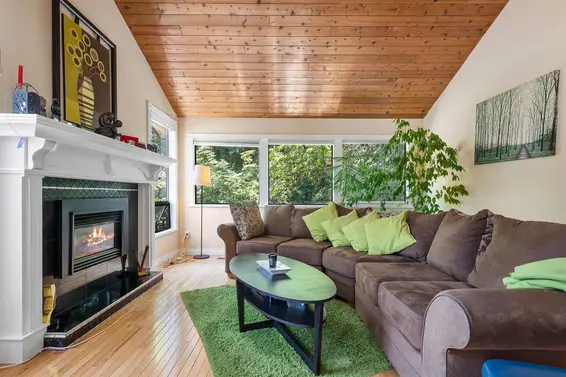 730 East Kings Road, North Vancouver