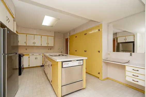 1204 Grand Boulevard, North Vancouver For Sale - image 11