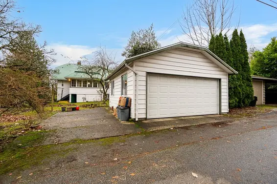 1204 Grand Boulevard, North Vancouver For Sale - image 34