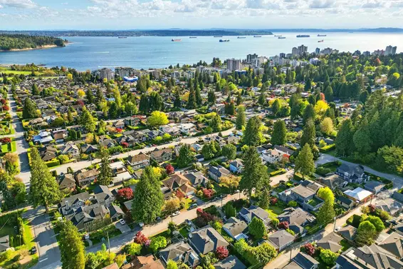 1258 Jefferson Avenue, West Vancouver For Sale - image 5