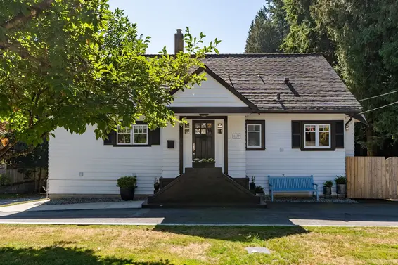 1419 Dempsey Road, North Vancouver