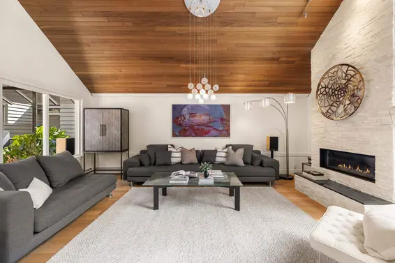5522 Deerhorn Lane, North Vancouver For Sale - image 7