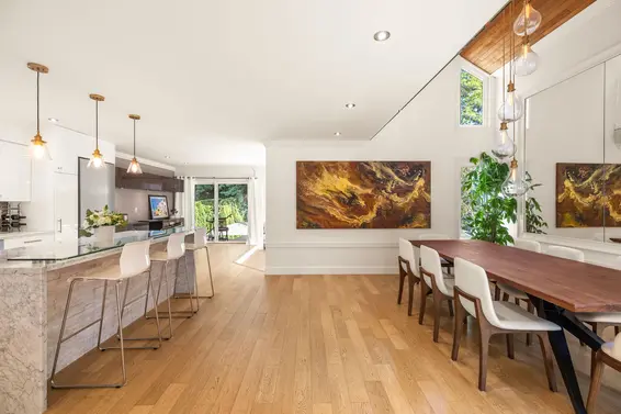 5522 Deerhorn Lane, North Vancouver For Sale - image 9
