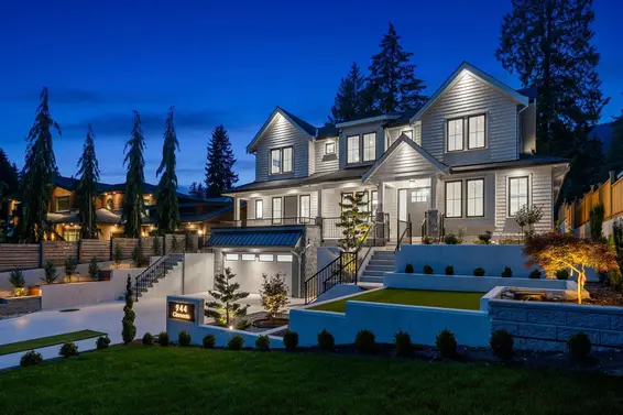 944 Clements Avenue, North Vancouver For Sale - image 3