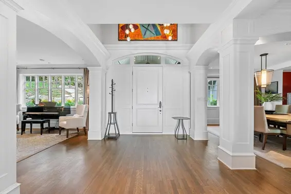 2964 Mathers Crescent, West Vancouver For Sale - image 3