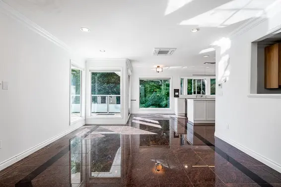 4275 St. Pauls Avenue, North Vancouver For Sale - image 12